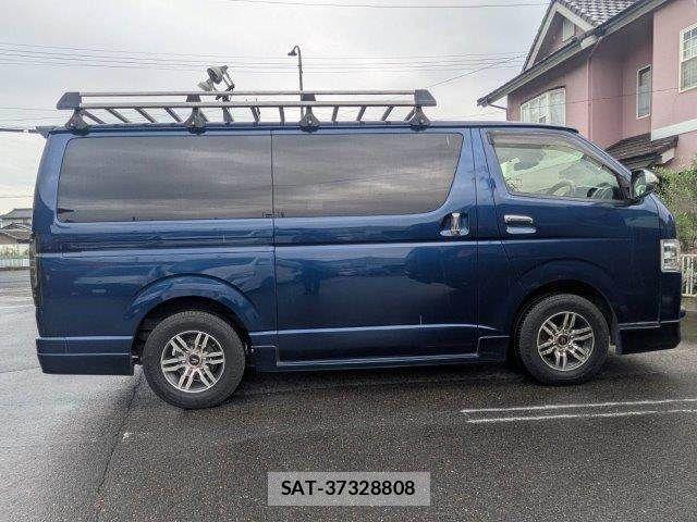 Toyota HIACE VAN 2018-07 8746429-19