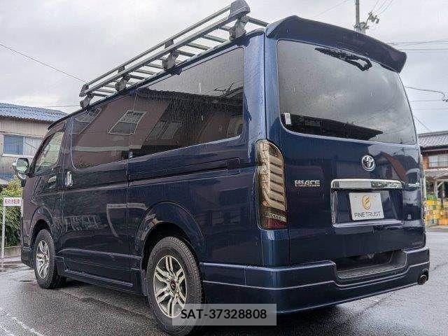 Toyota HIACE VAN 2018-07 8746429-22