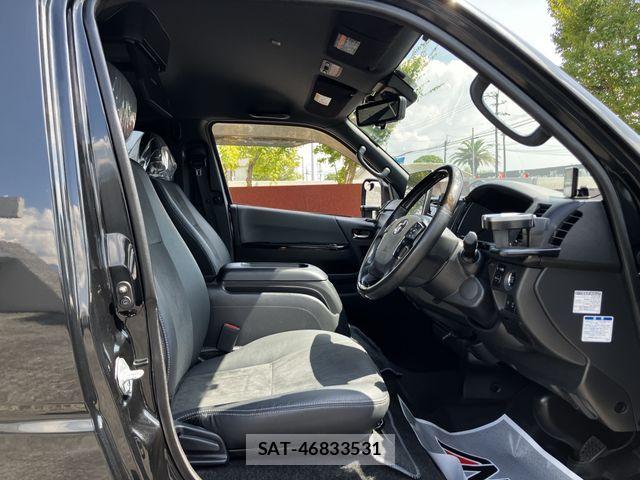 Toyota HIACE VAN 2021-09 8746408-9
