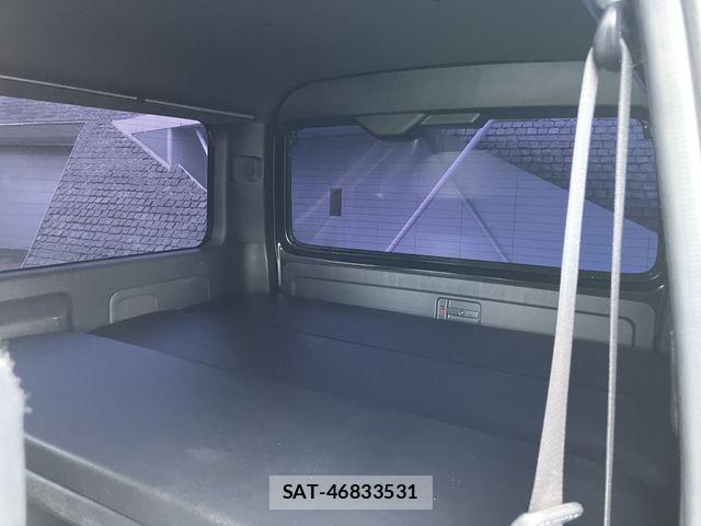 Toyota HIACE VAN 2021-09 8746408-22