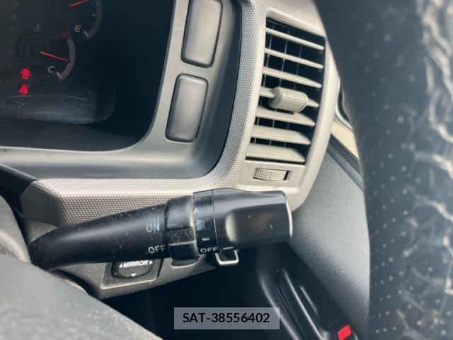 Toyota HIACE VAN 2005-09 8746435-17