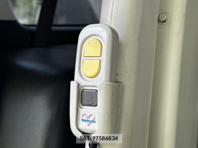 Toyota HIACE VAN 2012-08 8746432-15