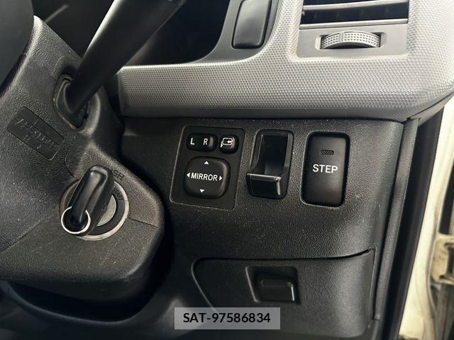 Toyota HIACE VAN 2012-08 8746432-8