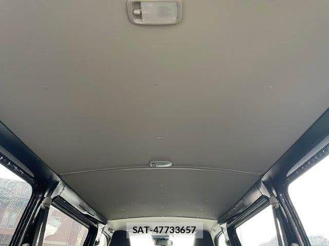 Toyota HIACE VAN 2021-08 8746422-12