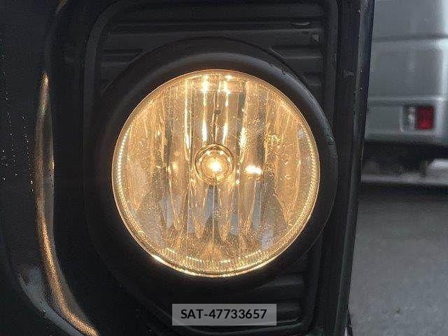 Toyota HIACE VAN 2021-08 8746422-15