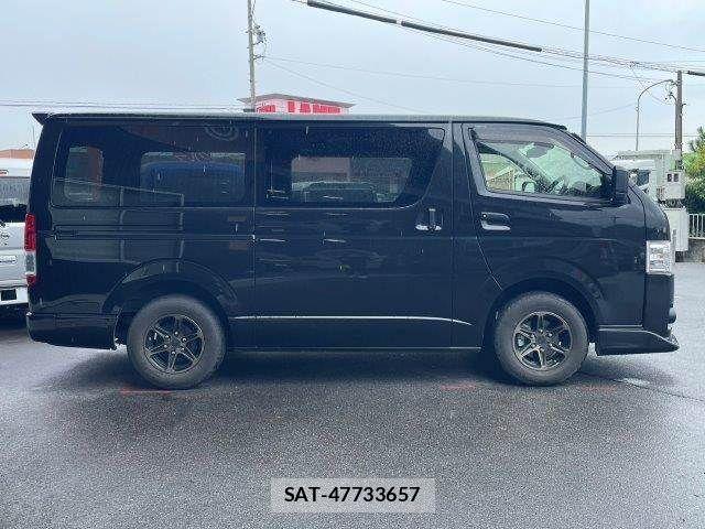 Toyota HIACE VAN 2021-08 8746422-19
