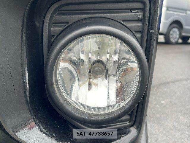 Toyota HIACE VAN 2021-08 8746422-26