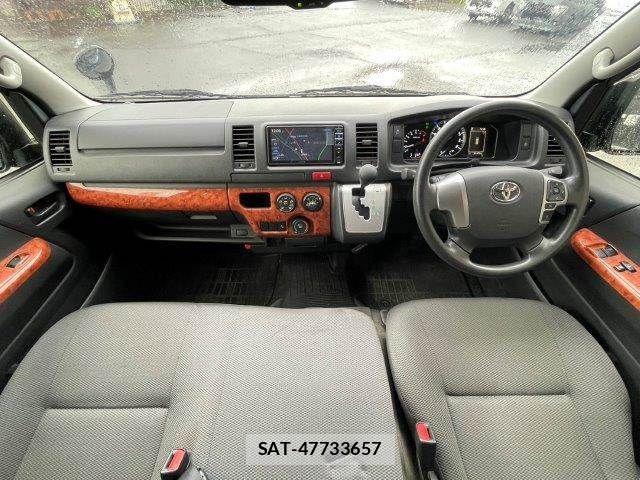 Toyota HIACE VAN 2021-08 8746422-2
