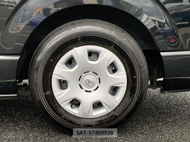 Toyota HIACE VAN 2023-06 8746424-15
