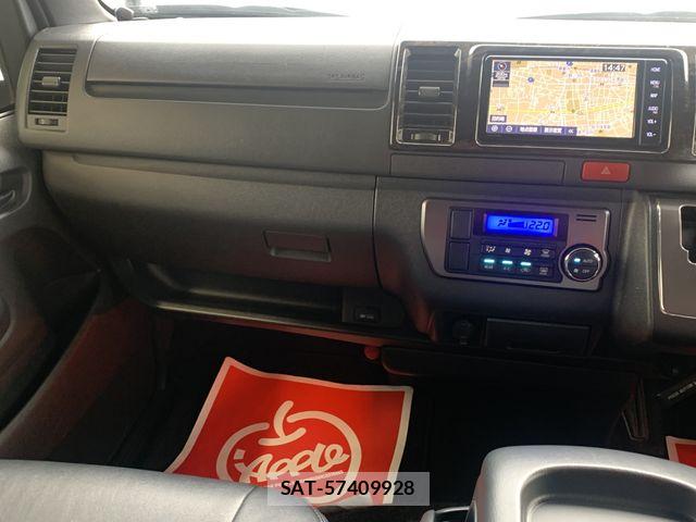 Toyota HIACE VAN 2023-06 8746424-23