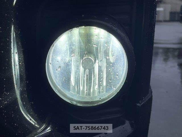 Toyota HIACE VAN 2009-12 8746433-9