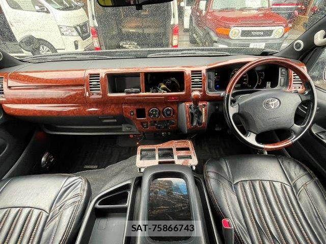 Toyota HIACE VAN 2009-12 8746433-2