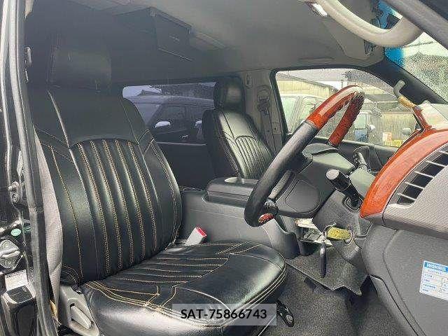 Toyota HIACE VAN 2009-12 8746433-3