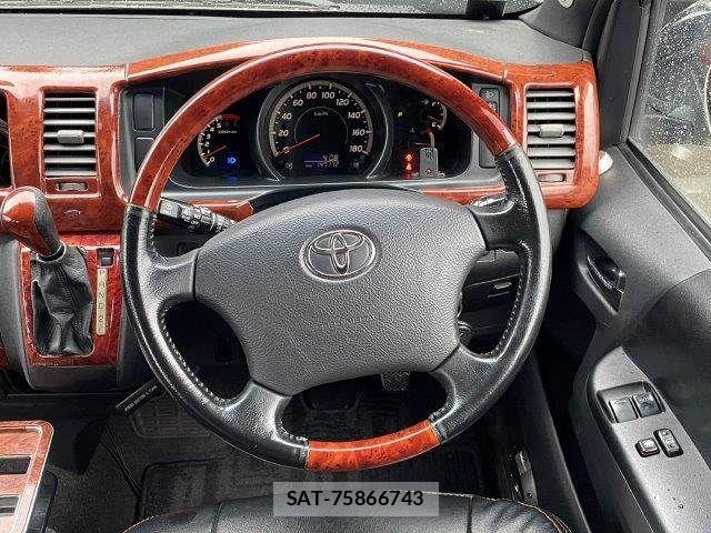 Toyota HIACE VAN 2009-12 8746433-7
