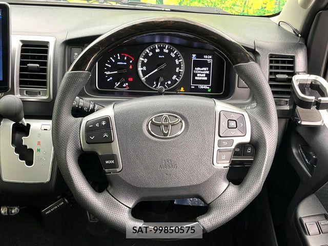 Toyota HIACE VAN 2025-11 8746410-10