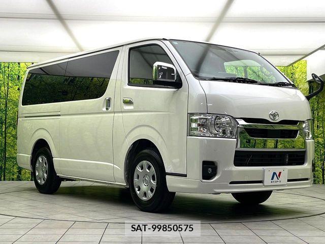 Toyota HIACE VAN 2025-11 8746410-15