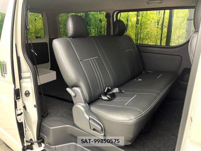 Toyota HIACE VAN 2025-11 8746410-8