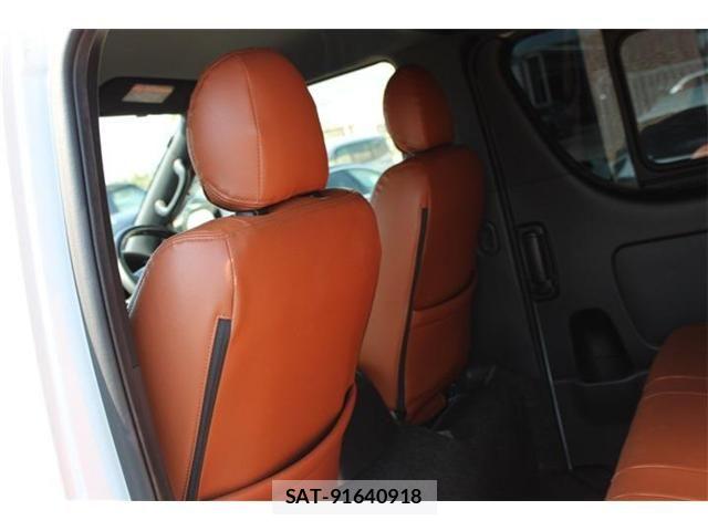 Toyota HIACE VAN 2023-12 8746420-10