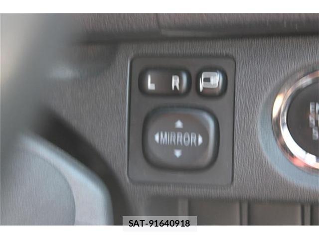 Toyota HIACE VAN 2023-12 8746420-18