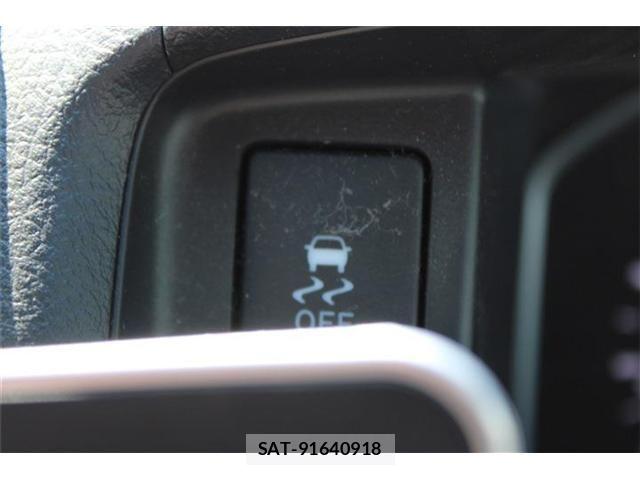 Toyota HIACE VAN 2023-12 8746420-20