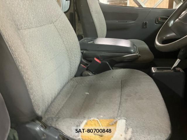 Toyota HIACE VAN 1997-01 8746431-9