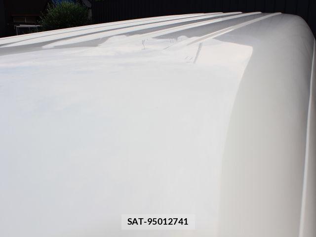 Toyota HIACE VAN 2022-02 8746413-24