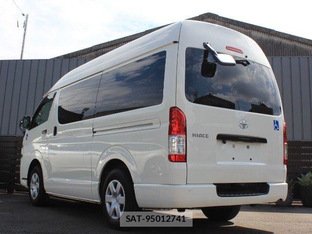 Toyota HIACE VAN 2022-02 8746413-28