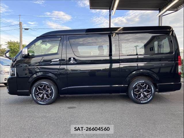 Toyota HIACE VAN 2022-10 8746412-13