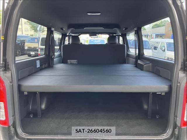 Toyota HIACE VAN 2022-10 8746412-18