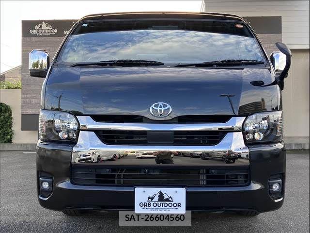 Toyota HIACE VAN 2022-10 8746412-1