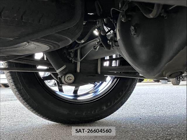 Toyota HIACE VAN 2022-10 8746412-22
