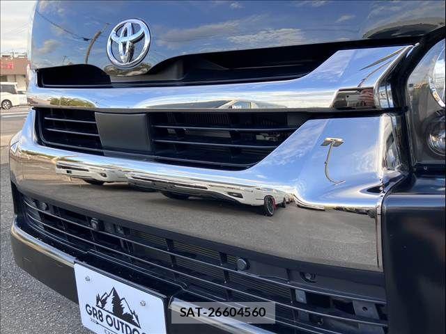 Toyota HIACE VAN 2022-10 8746412-29