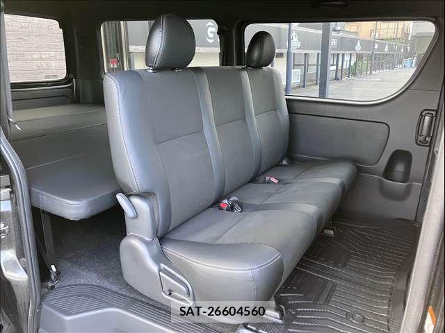 Toyota HIACE VAN 2022-10 8746412-7