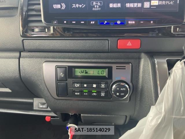Toyota HIACE VAN 2021-01 8746425-23
