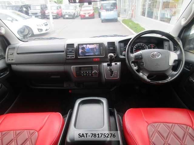 Toyota HIACE VAN 2017-08 8746421-9
