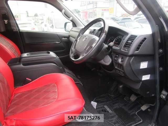 Toyota HIACE VAN 2017-08 8746421-10