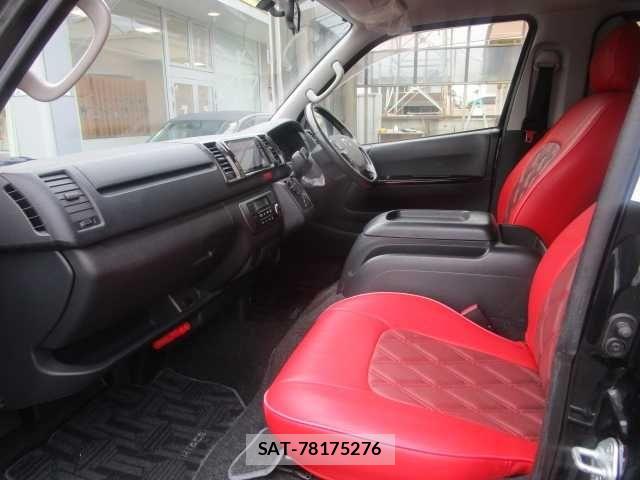 Toyota HIACE VAN 2017-08 8746421-13
