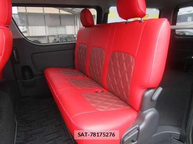 Toyota HIACE VAN 2017-08 8746421-15