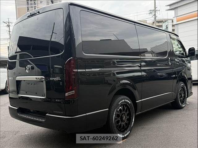 Toyota HIACE VAN 2022-02 8746418-14