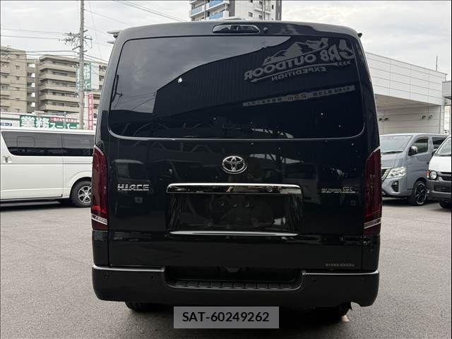 Toyota HIACE VAN 2022-02 8746418-2