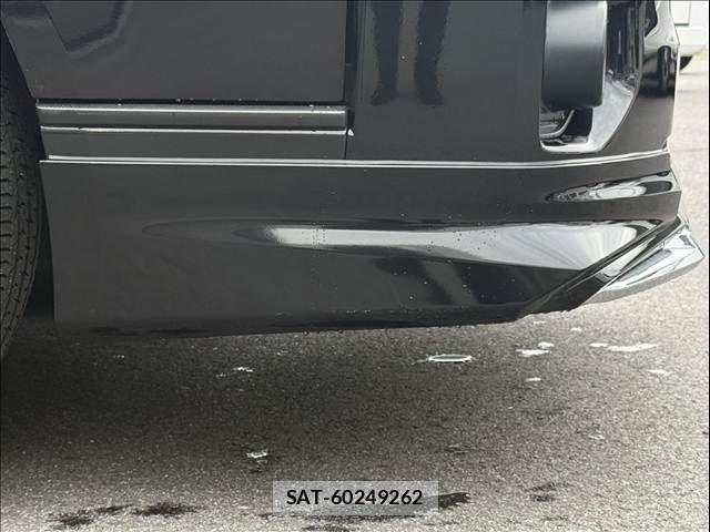 Toyota HIACE VAN 2022-02 8746418-29