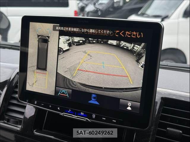 Toyota HIACE VAN 2022-02 8746418-7