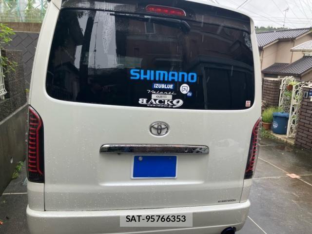 Toyota HIACE VAN 2014-03 8782407-3
