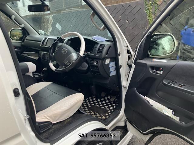 Toyota HIACE VAN 2014-03 8782407-7
