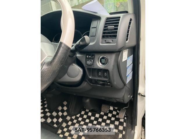 Toyota HIACE VAN 2014-03 8782407-8
