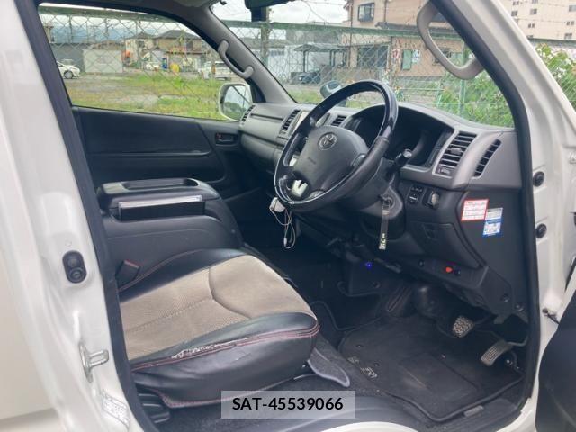 Toyota HIACE VAN 2013-09 8782398-11