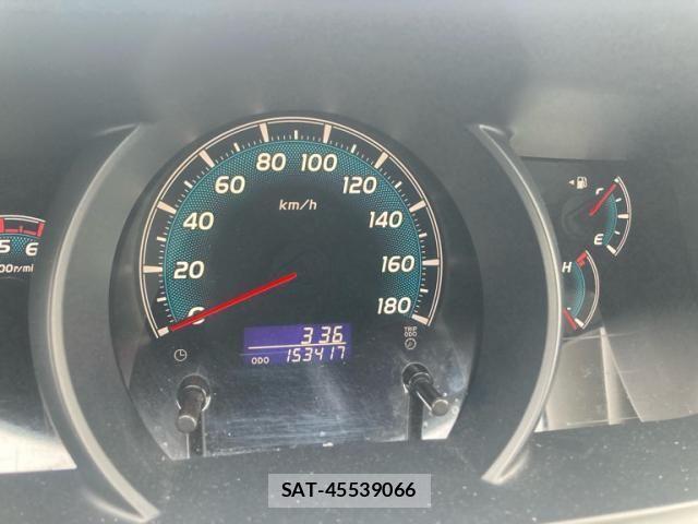 Toyota HIACE VAN 2013-09 8782398-19
