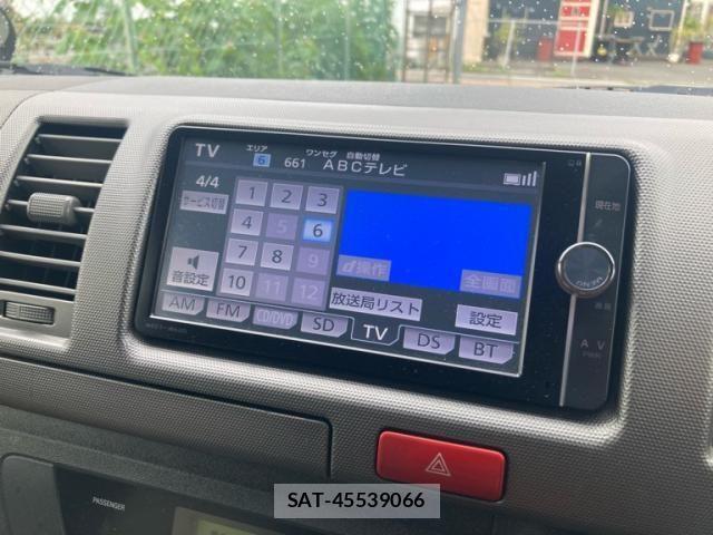 Toyota HIACE VAN 2013-09 8782398-21