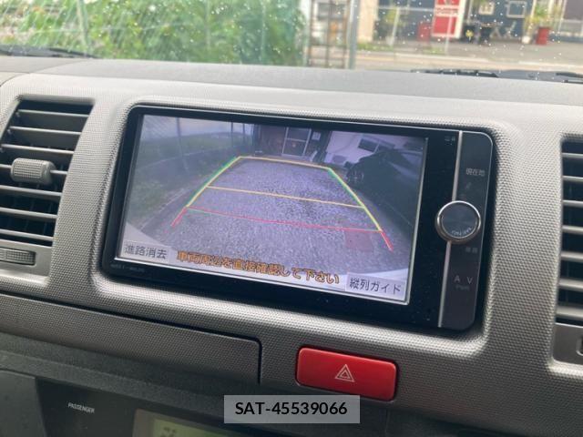 Toyota HIACE VAN 2013-09 8782398-22
