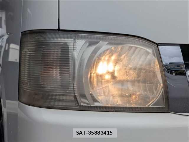 Toyota HIACE VAN 2007-01 8782406-29